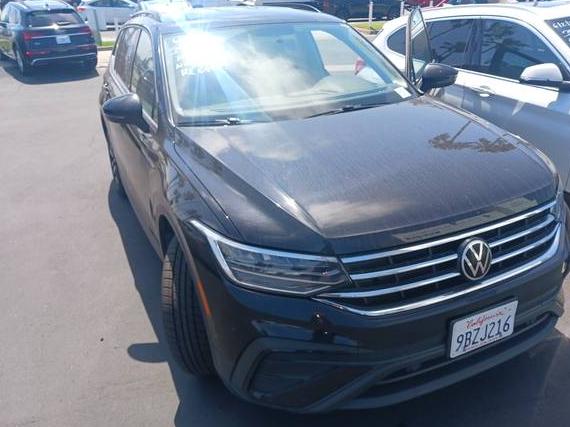 VOLKSWAGEN TIGUAN 4MOTION 2022 3VV0B7AX2NM139440 image